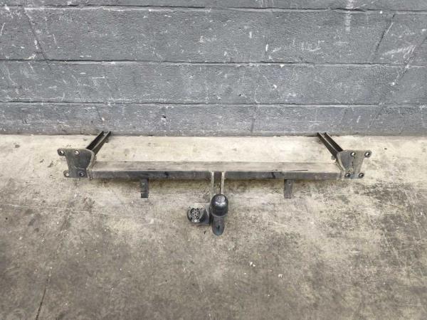 ATTACHE REMORQUE OPEL BREAK - Vue 1